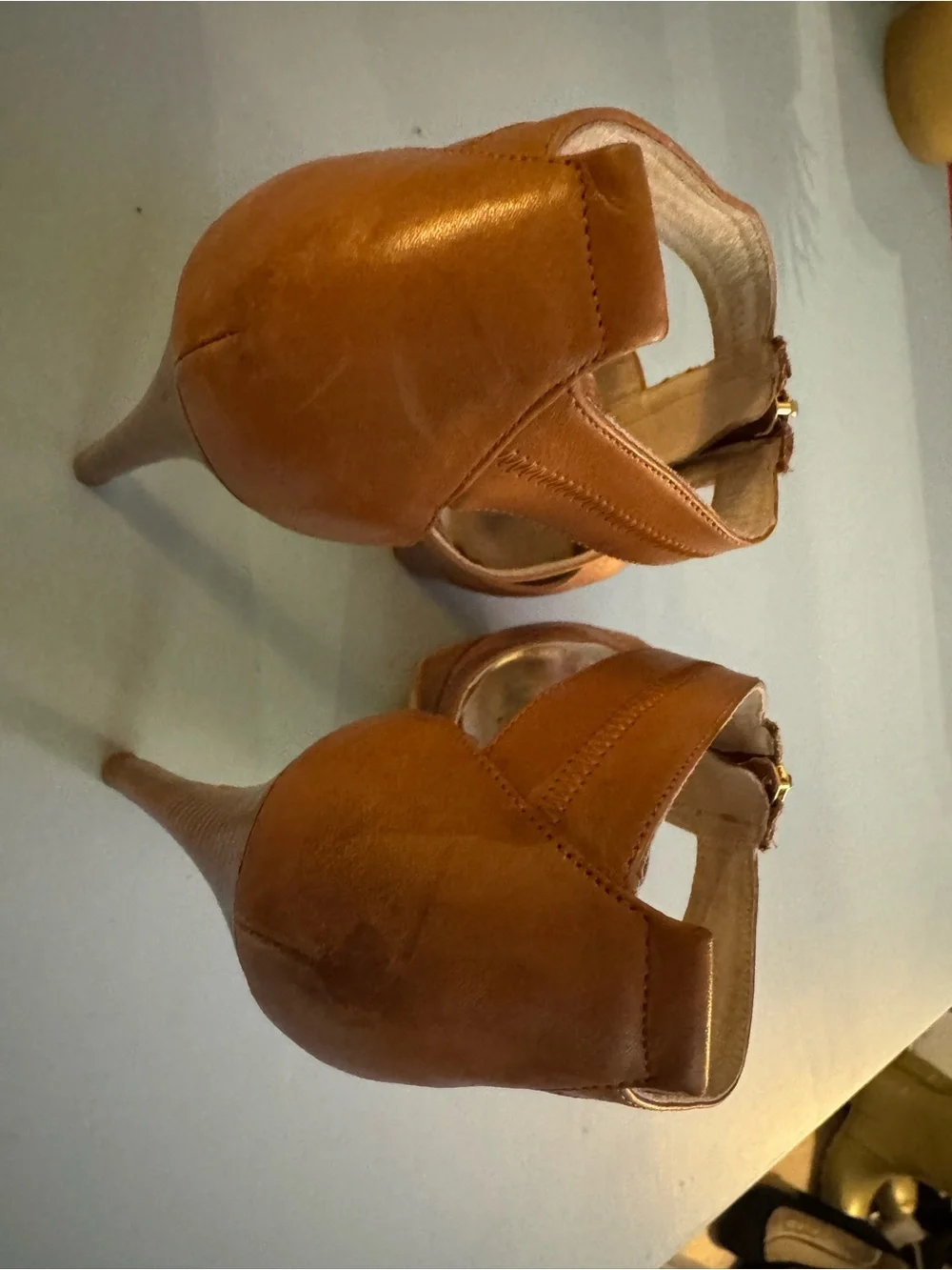 Michael Kors Women’s Tan Leather Platform Sandals with Gold Zip Accent Size 8.5